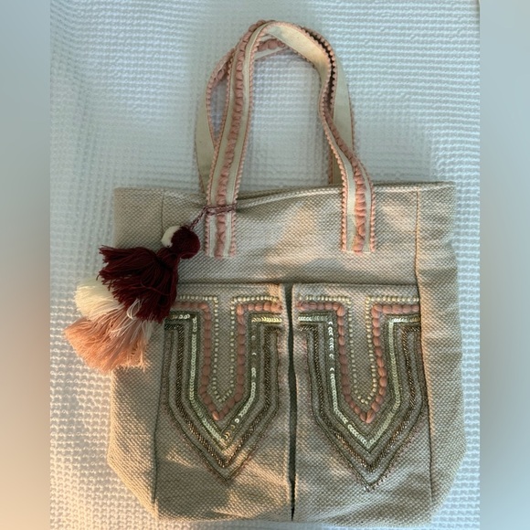 AMERICAN & BEYOND EMBROIDERED CANVAS TOTE BAG - Picture 4 of 10